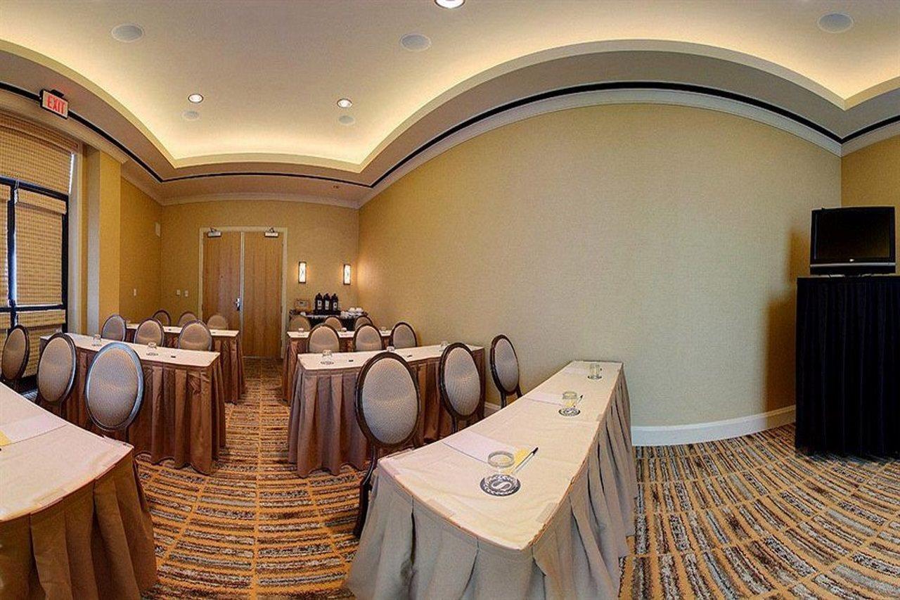 Hotel Sheraton Stonebriar 4*